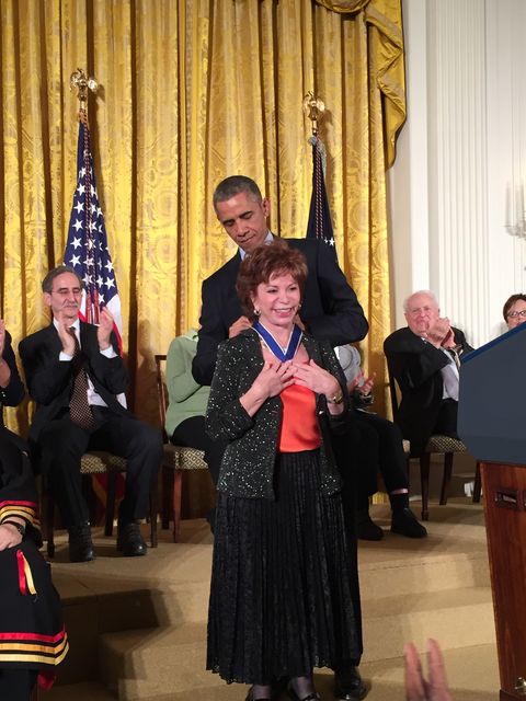 isabel allende receiving the medal of freedom from president barack obama ﻿in november of 2014