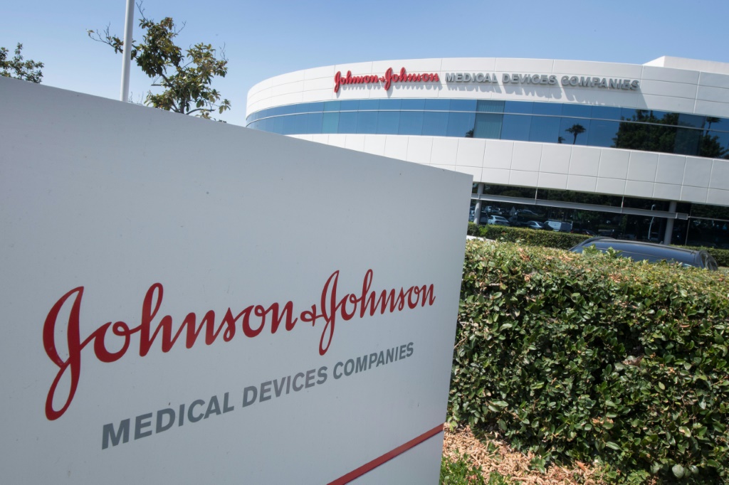 CDC: Finger on J&J Pause Button Will Be Lifted in Days