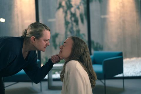 the handmaid’s tale    “home”   episode 407    june struggles with her newfound freedom, reuniting with loved ones and confronting her nemesis, serena june elisabeth moss and serena waterford yvonne strahovski, shown photo by sophie giraudhulu