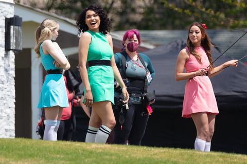 dove cameron, yana perrault, and chloe bennet as the powerpuff girls