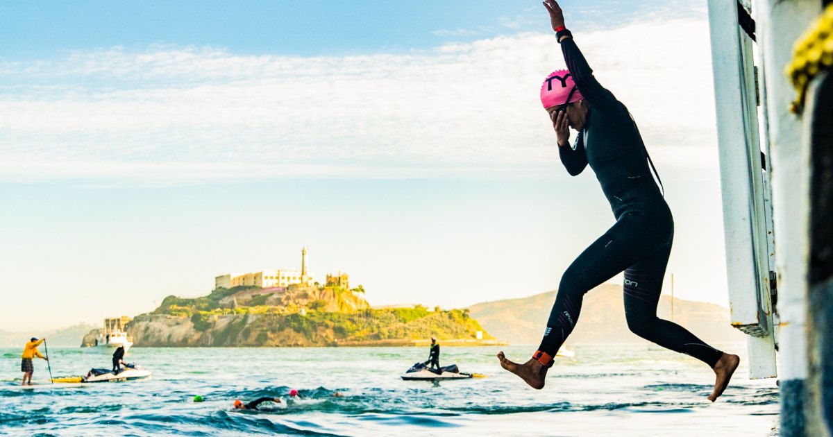 How to Register for the 2022 Escape From Alcatraz Triathlon