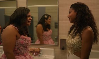 on my block l to r jessica marie garcia as jasmine and sierra capri as monse finnie in episode 410 of on my block cr courtesy of netflix © 2021