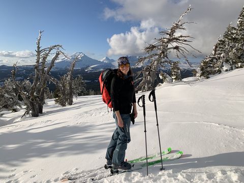 heather hansman skiing in the oregon backcountry