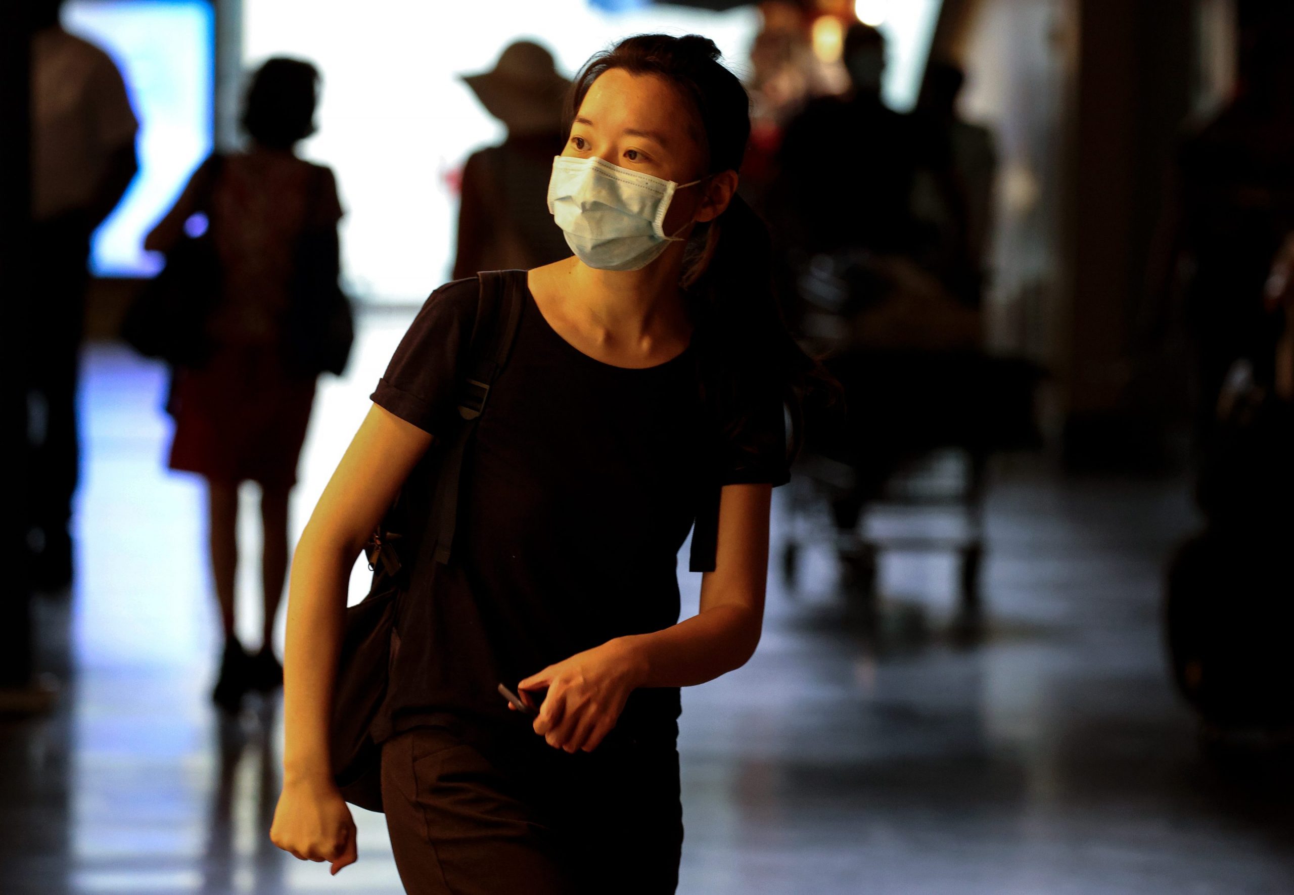 CDC to extend travel mask requirement for 2 weeks