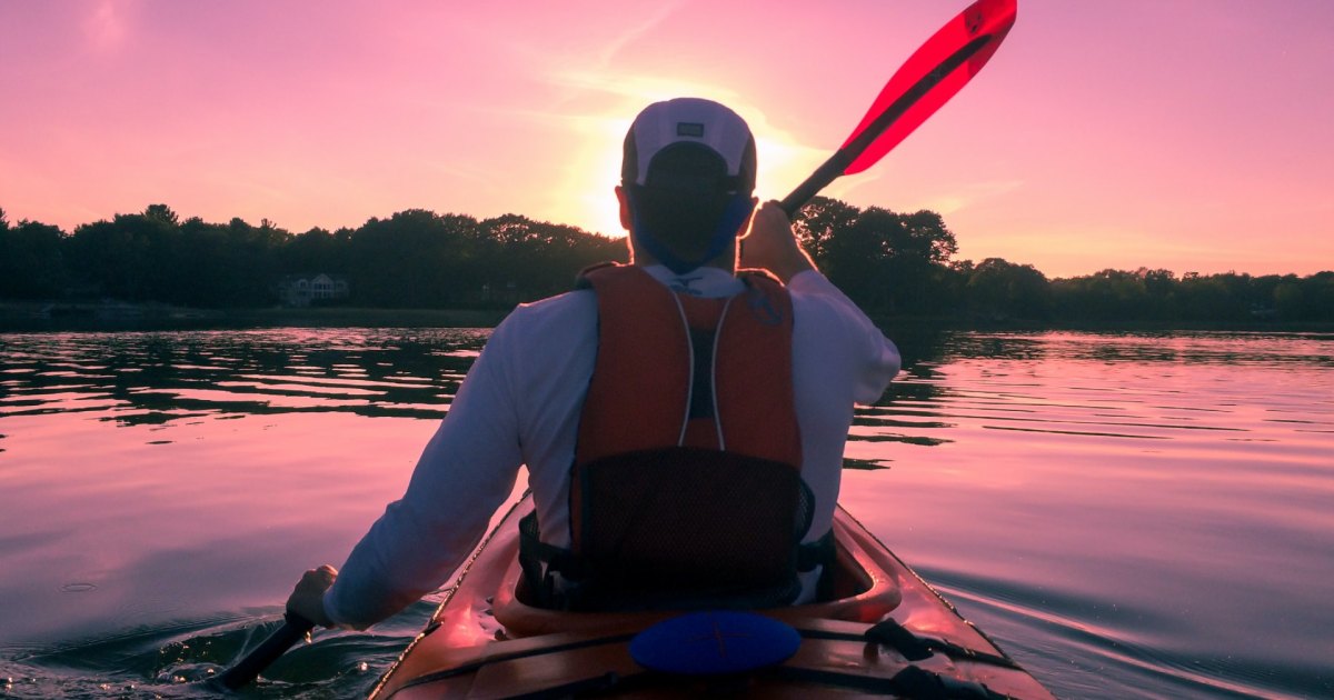Best Water Safety Training for Kayaking, Standup Paddleboarding, and Canoeing