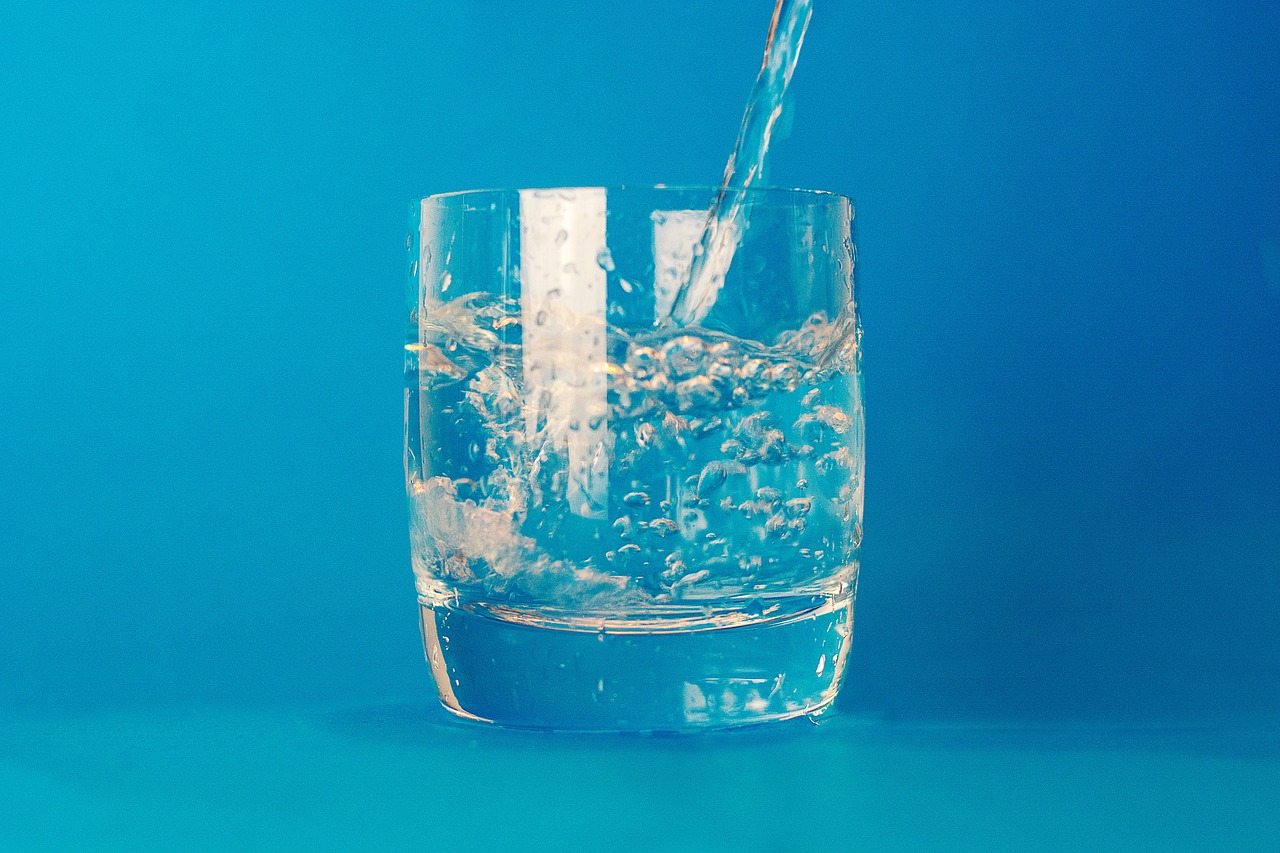 8 Glasses Of Water A Day Myth Or Truth? Here's The Right Answer