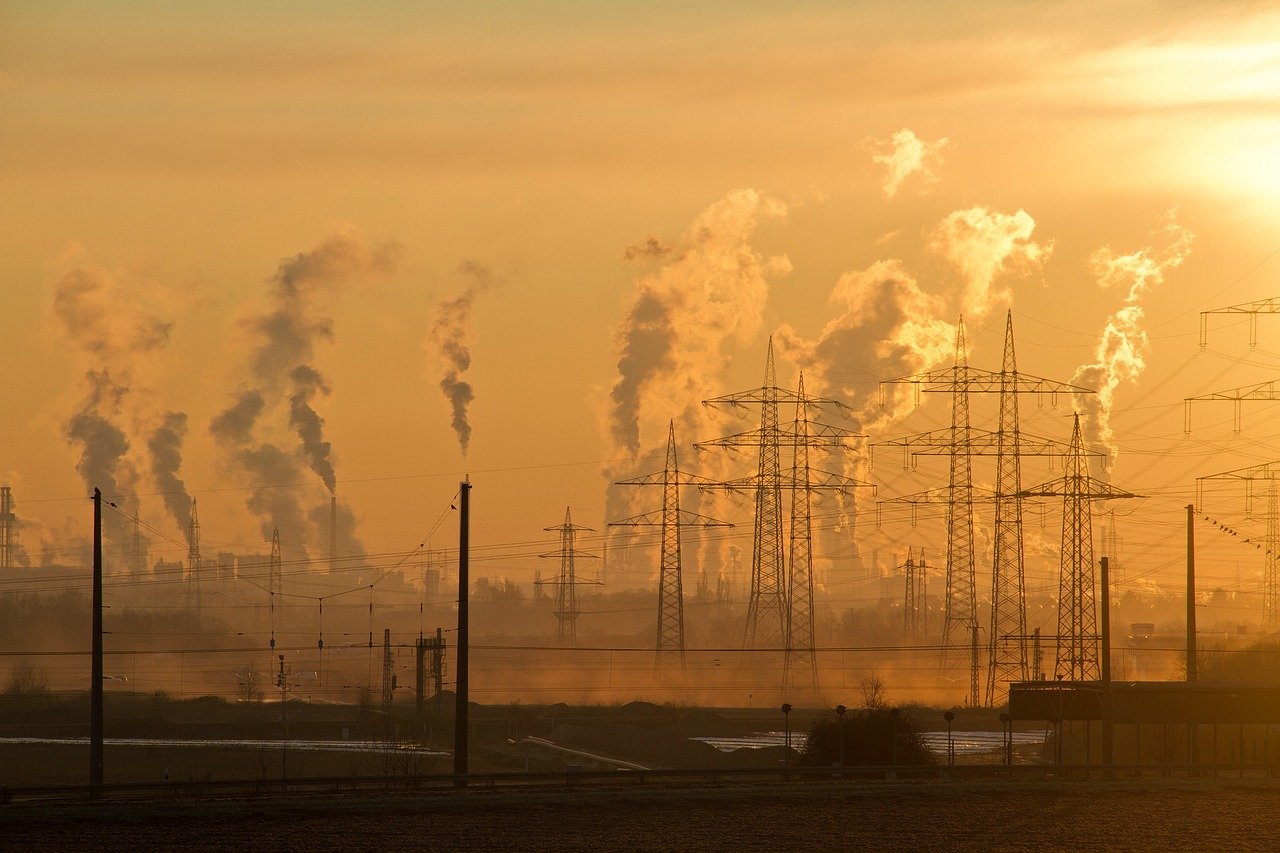 Air Pollution Causes Bone Damage In Postmenopausal Women, Study Finds